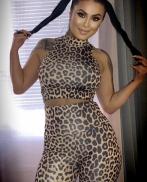 Swet Karina new in town 